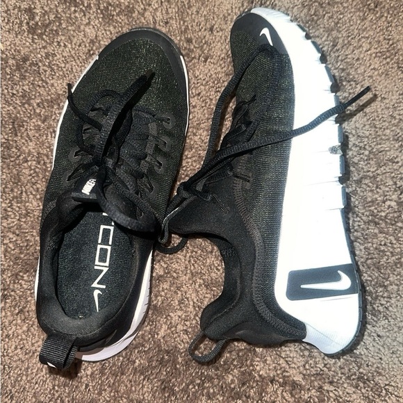 Womens Nike Metcon 5 - Picture 2 of 4